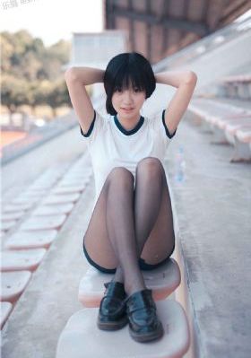 女偶像私下的_720手机在线看