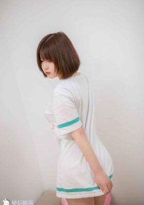 她在丈夫面前被耍了在线_1080电影完整版在线观看